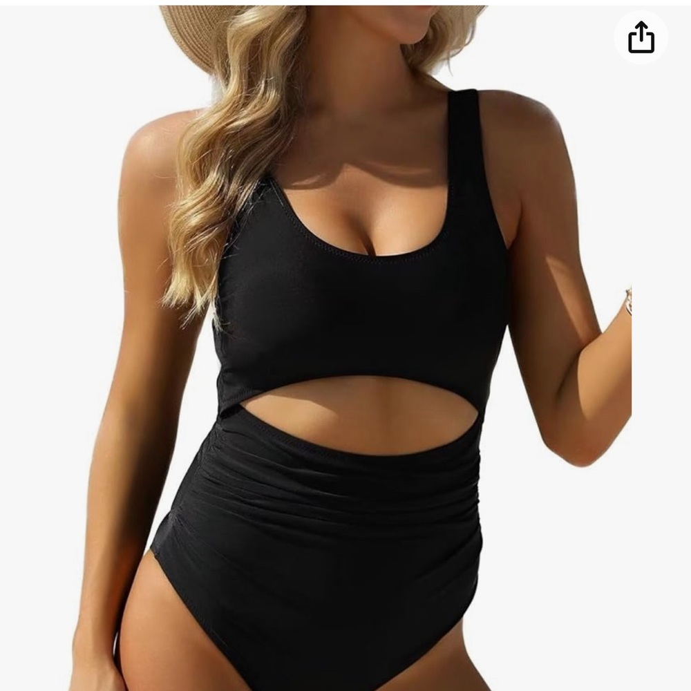 NWT women’s swimsuit